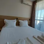 Happy Apartment