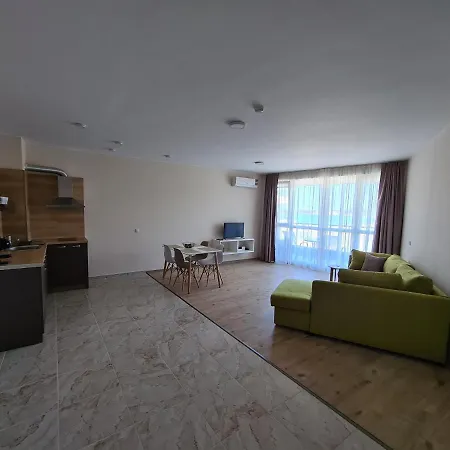 Happy Apartman Primorszko