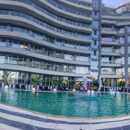 Happy 4* פרימורסקו