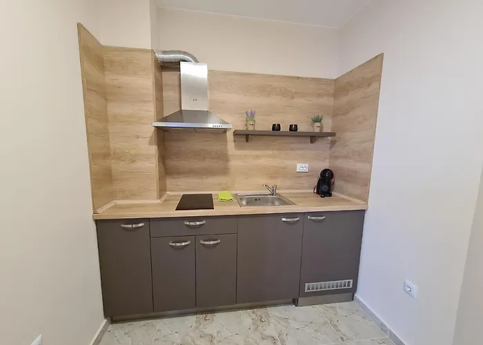 Happy פרימורסקו